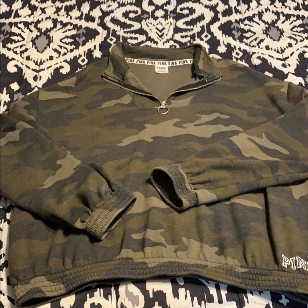 Camo pink hoodie